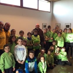 LOS MEDALLISTAS DE CAMPO A TRAVES EN LOS JUEGOS ESCOLARES AUTONÓMICOS VISITAN EL AYUNTAMIENTO